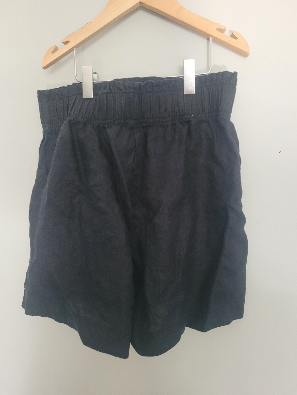 Quince 100% European Linen High Waisted Shorts - Black - Size XS - Picture 3 of 8